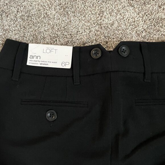 ANN TAYLOR Loft ANN Cropped Capri Black Pants Button Detail Size 6P Petite NWT - Picture 7 of 12